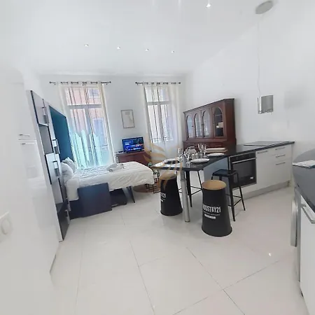 Urban 94 Wifi Clim 4 Personnes * Fréjus