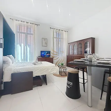 Urban 94 Wifi Clim 4 Personnes Fréjus