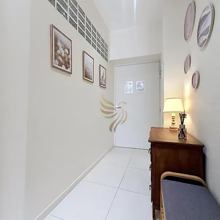 Urban 94 Wifi Clim 4 Personnes Apartment Fréjus